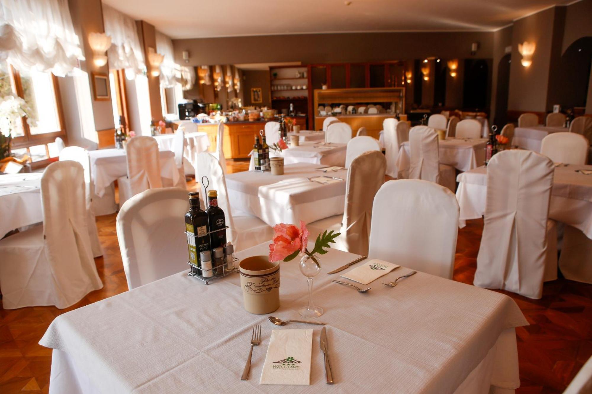 Lido Hotel 3*