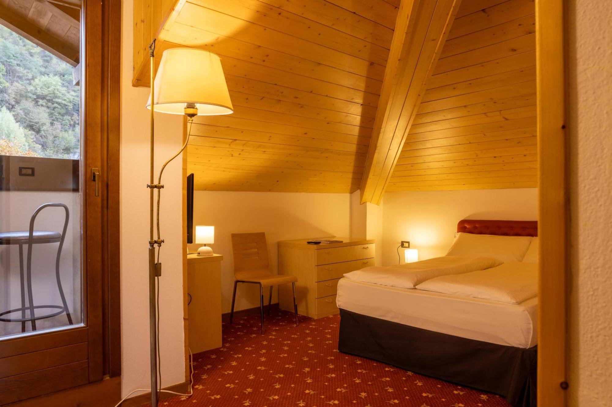 Lido Hotel 3*